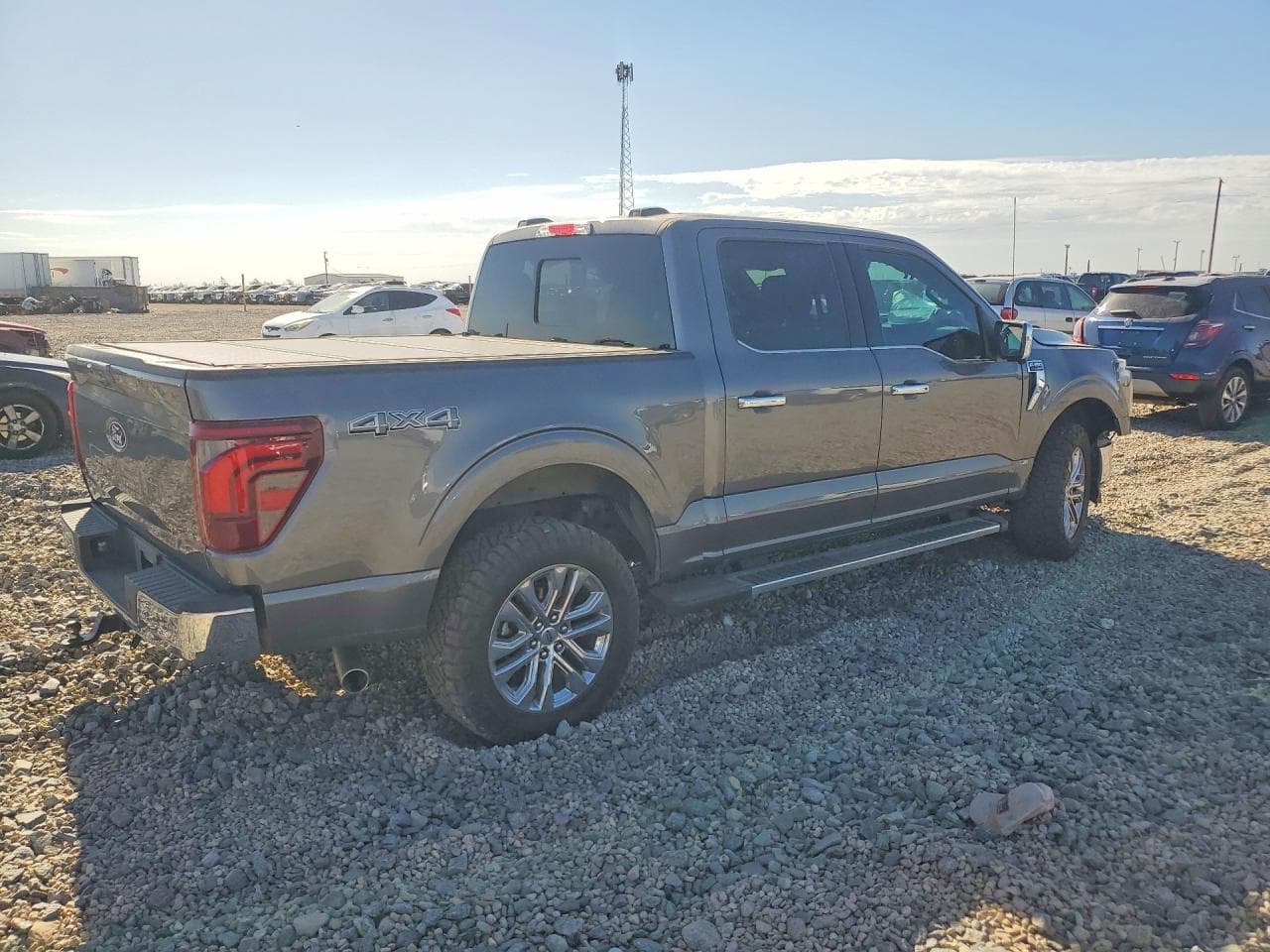 2024 Ford F150 Lariat - foto 3