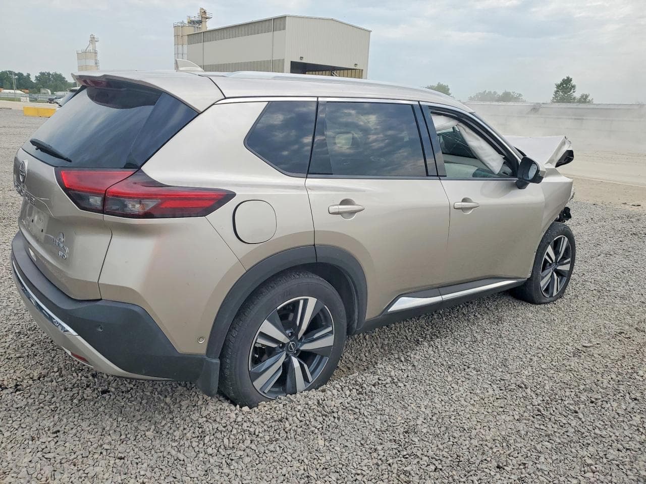 2023 Nissan Rogue Platinum - foto 3