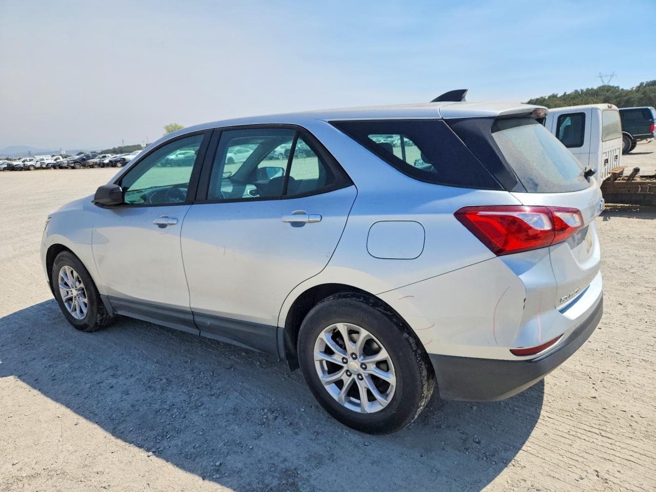 2020 Chevrolet Equinox L - foto 2