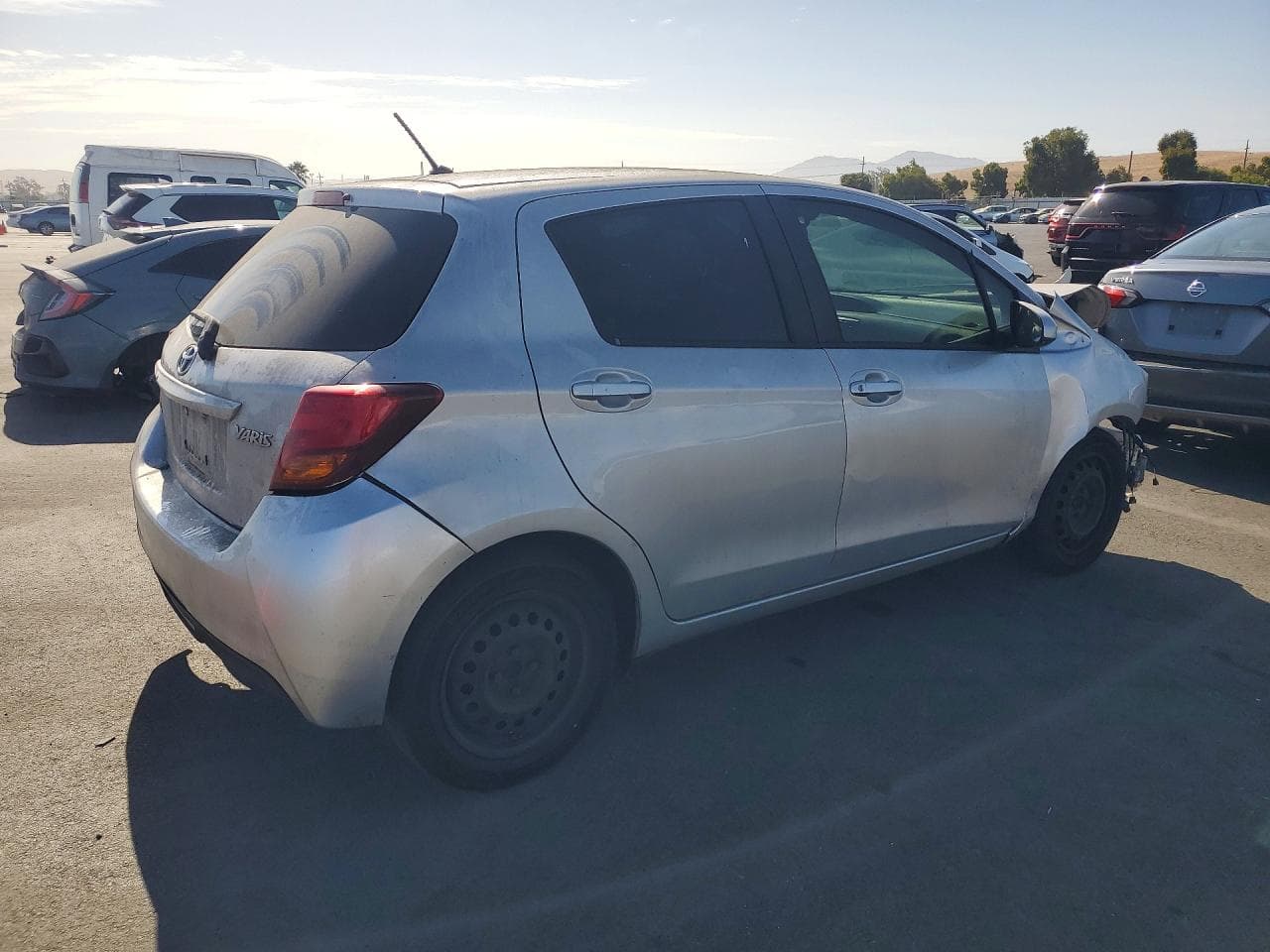 2015 Toyota Yaris 5-Door L - foto 3