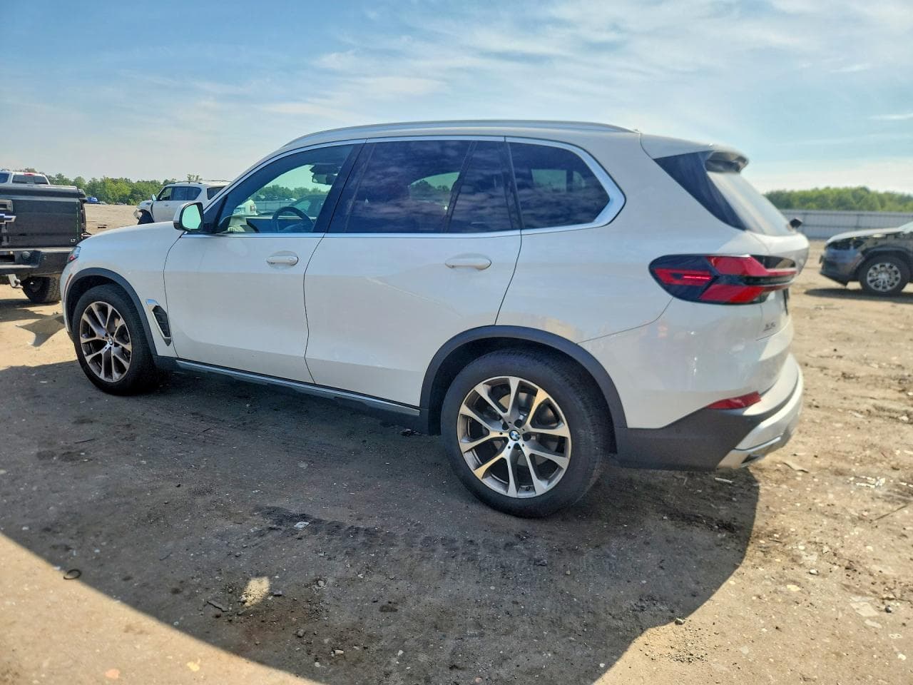 2025 BMW X5 xDrive40I - foto 2