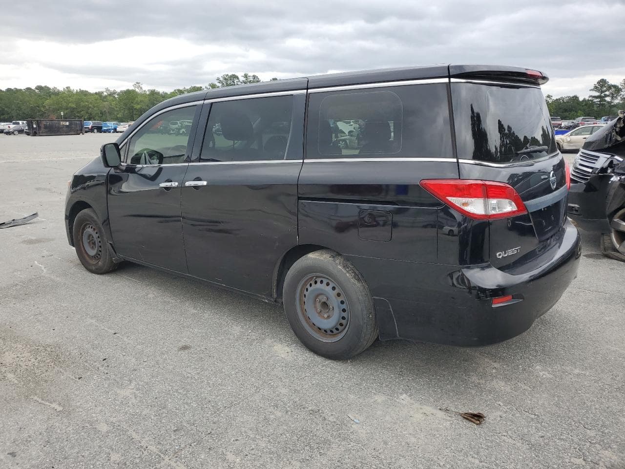 2014 Nissan Quest S - foto 2
