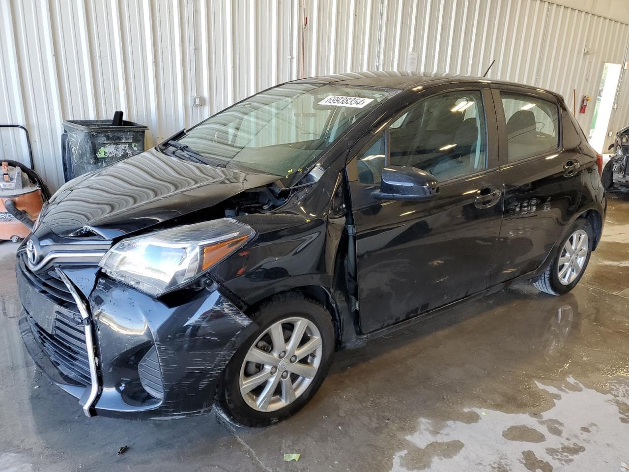 2016 Toyota Yaris 5-Door Le