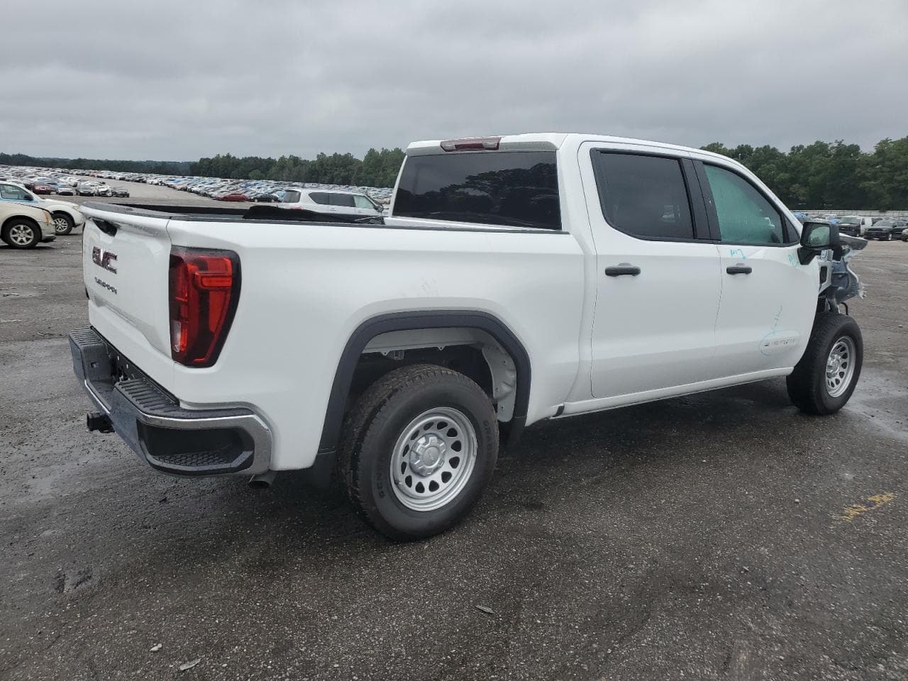 2024 GMC Sierra C1500 - foto 3