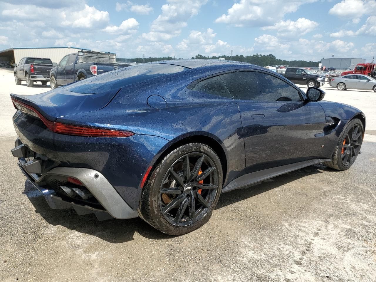 2019 Aston Martin Vantage - foto 3