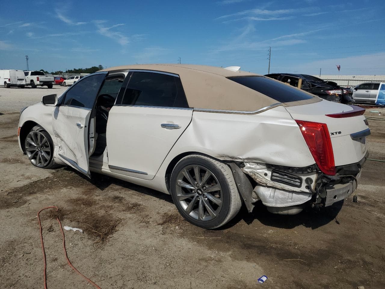 2017 Cadillac Xts - foto 2