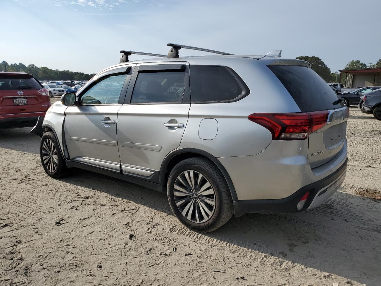 2020 Mitsubishi Outlander Es - foto 2