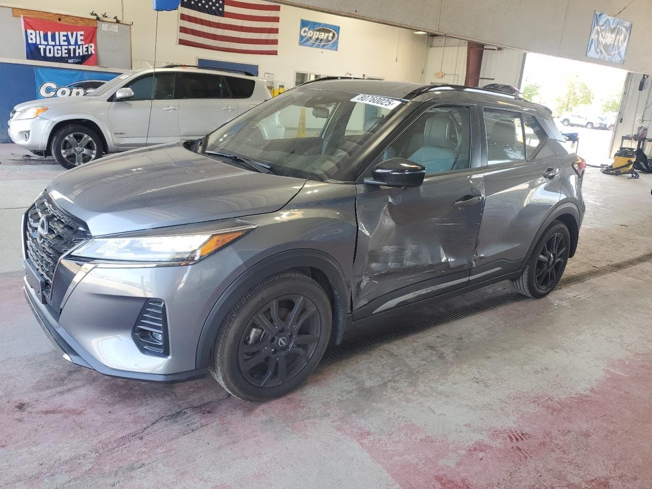 2022 Nissan Kicks Sr
