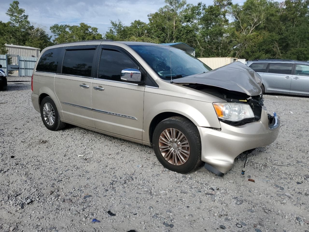 2015 Chrysler Town & Country Touring L - foto 4