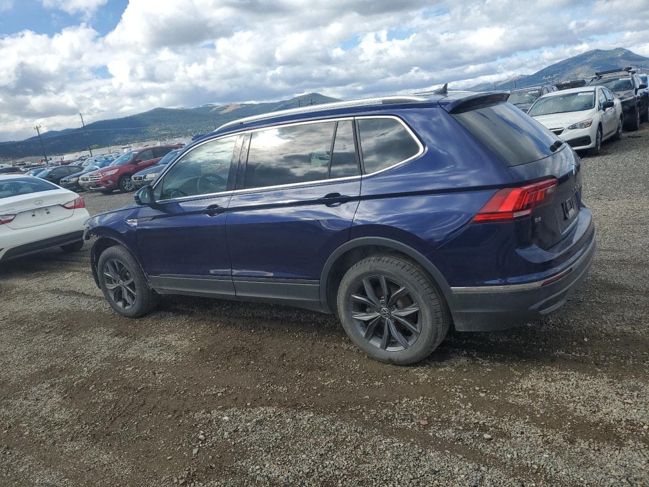 2022 Volkswagen Tiguan Se - foto 2