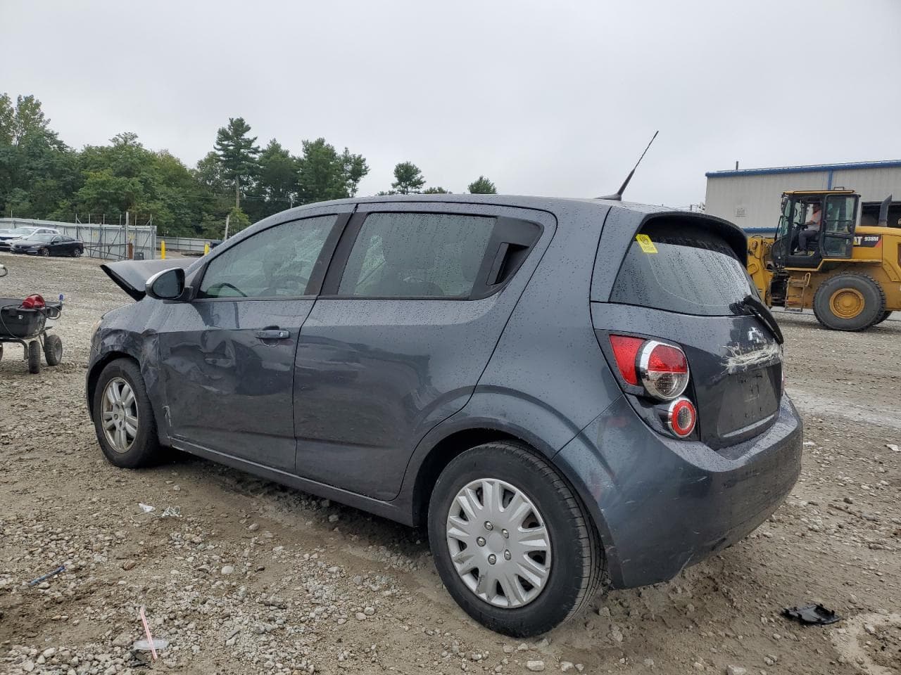 2013 Chevrolet Sonic Ls - foto 2