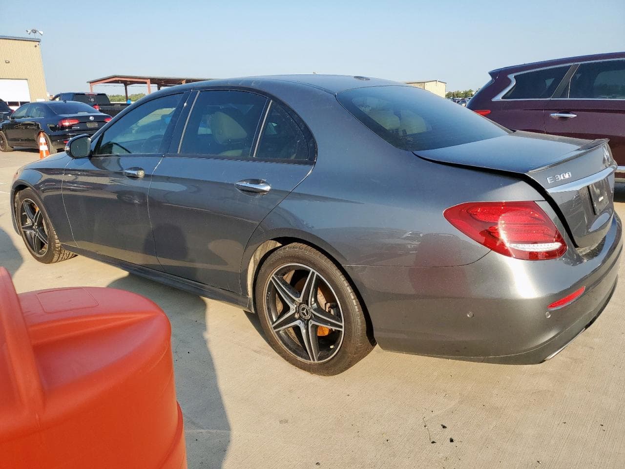2018 Mercedes-Benz E 300 - foto 2