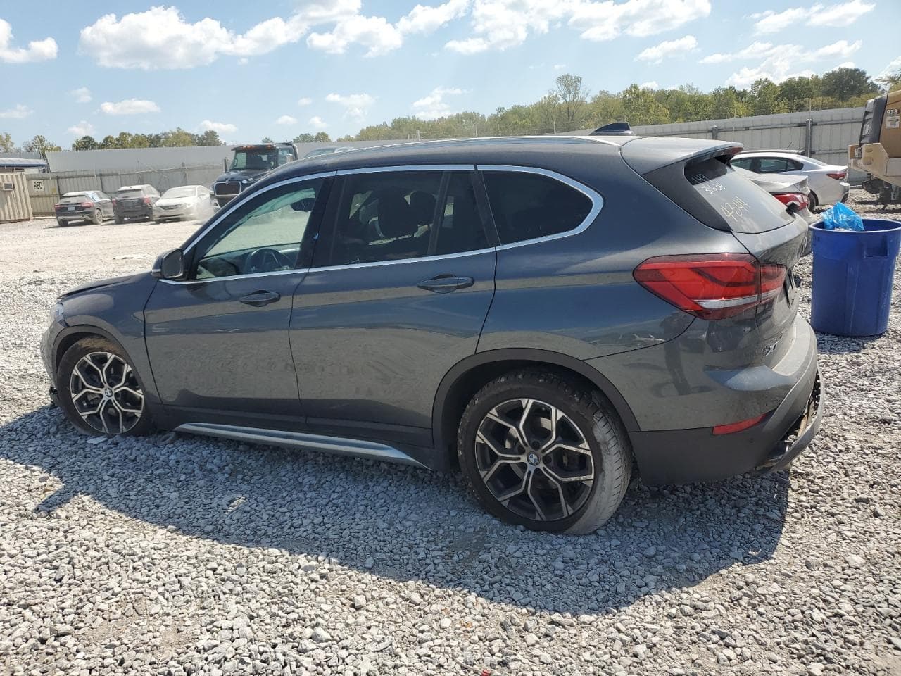 2022 BMW X1 xDrive28I - foto 2