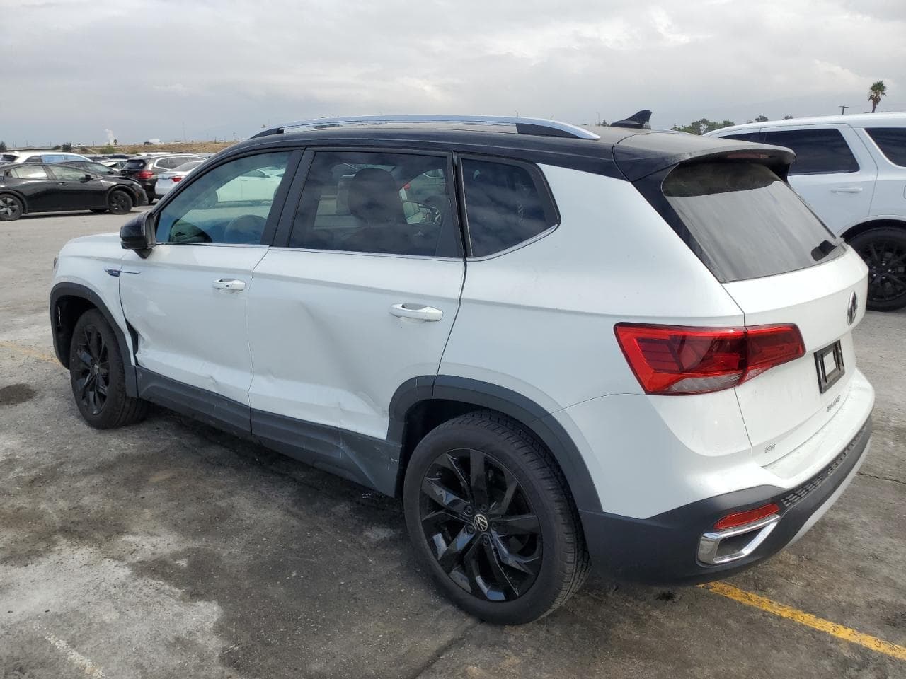 2023 Volkswagen Taos Se - foto 2