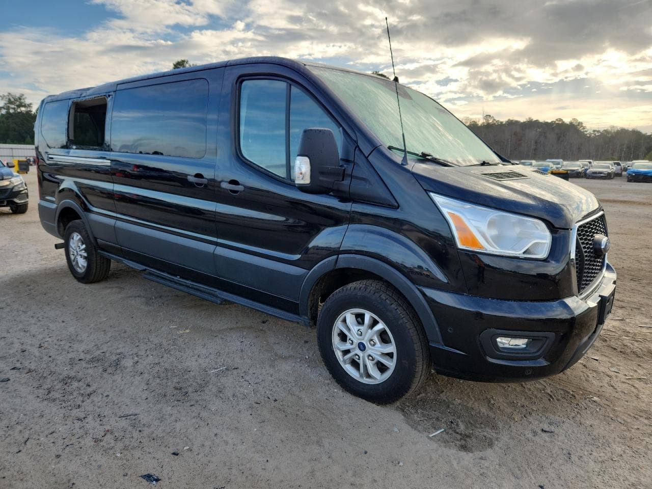 2021 Ford Transit T-350 - foto 4