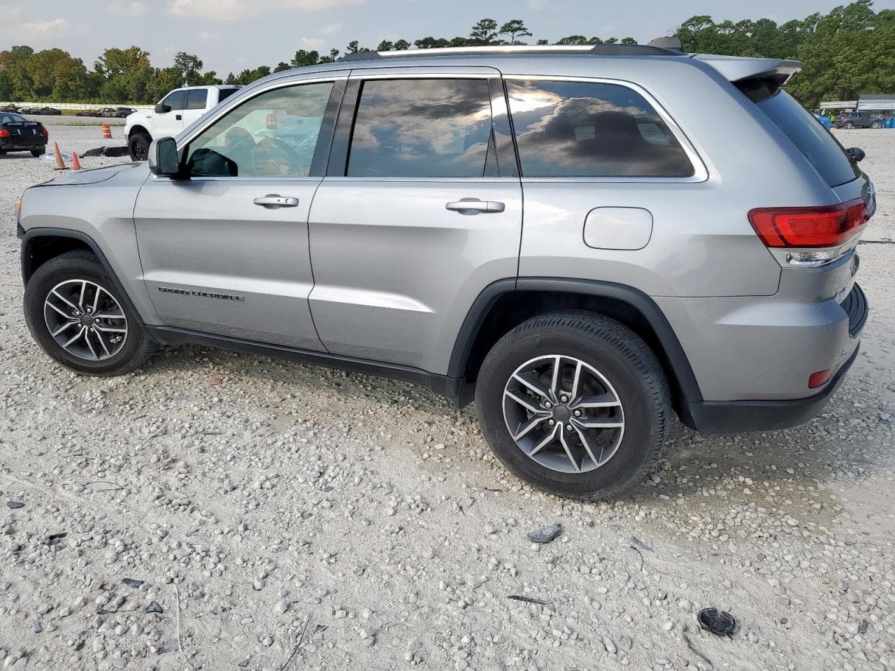 2020 Jeep Grand Cherokee Laredo - foto 2