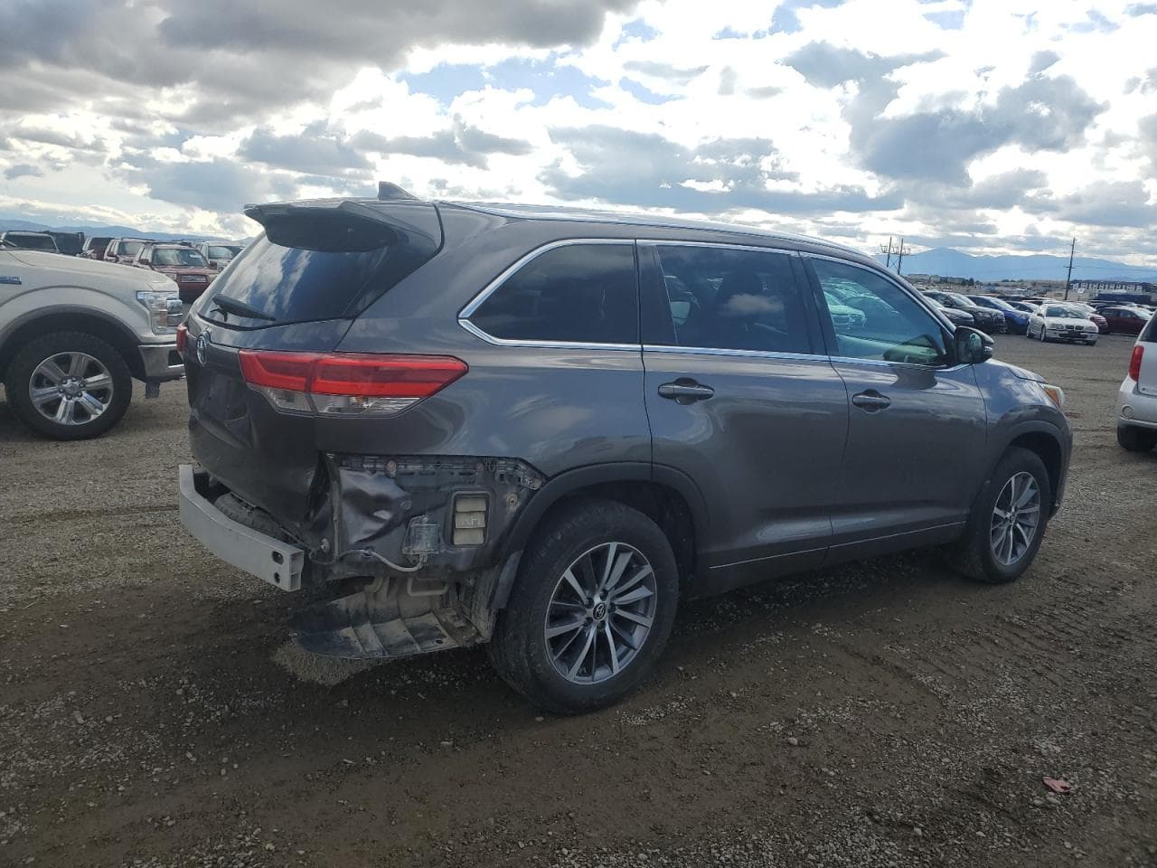 2018 Toyota Highlander Se - foto 3