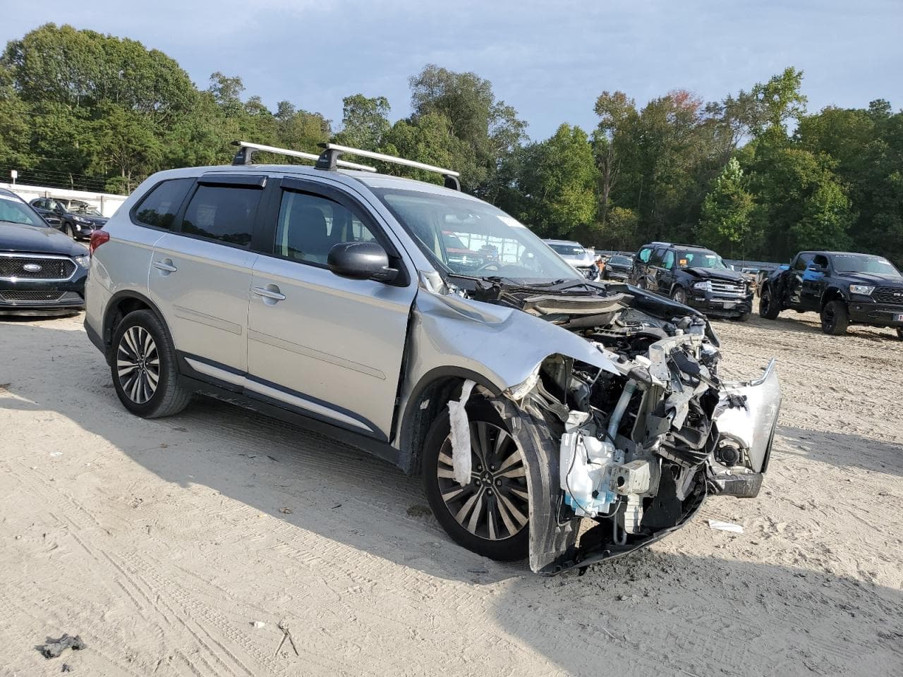2020 Mitsubishi Outlander Es - foto 4