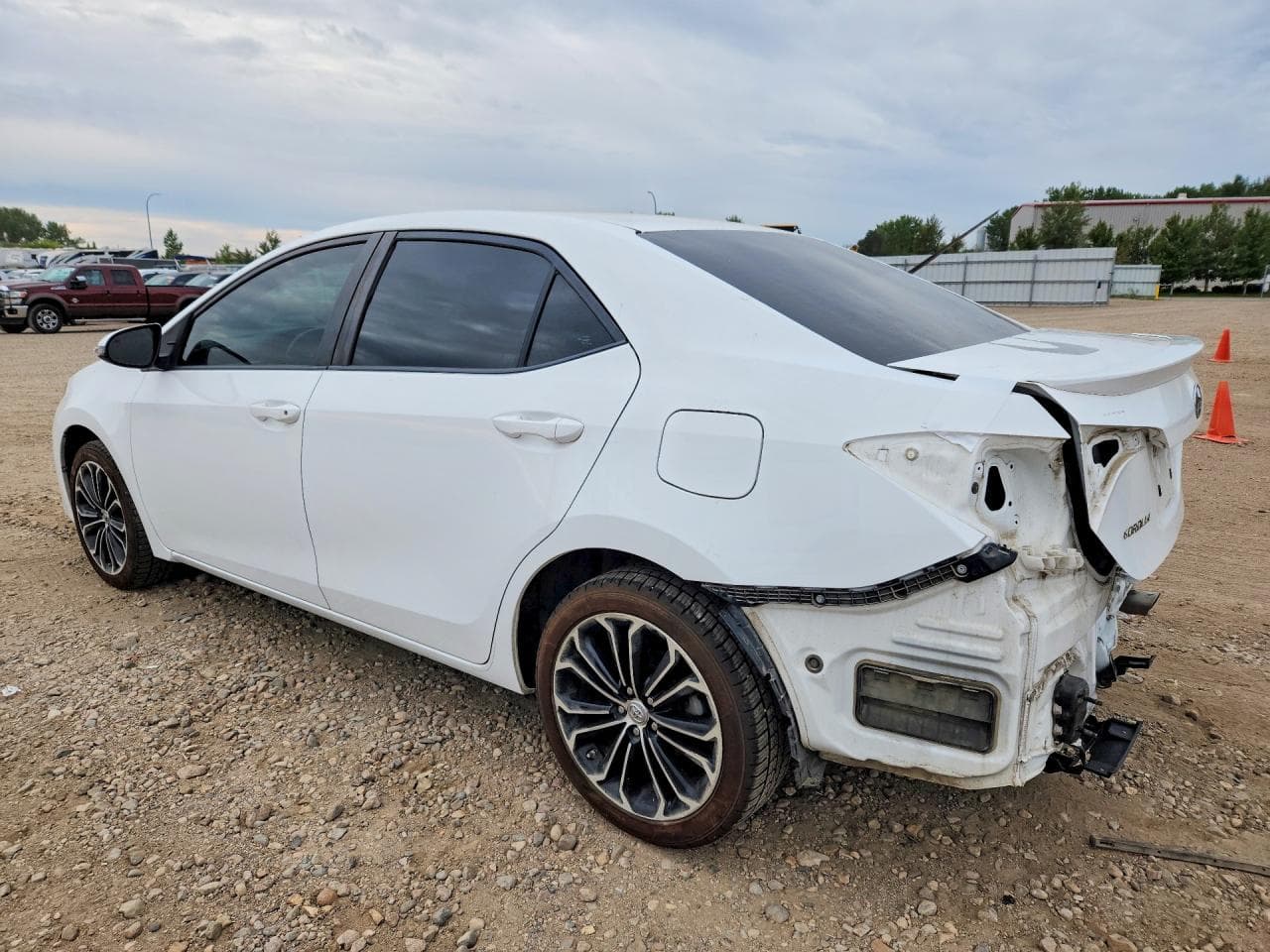 2015 Toyota Corolla S Plus - foto 2