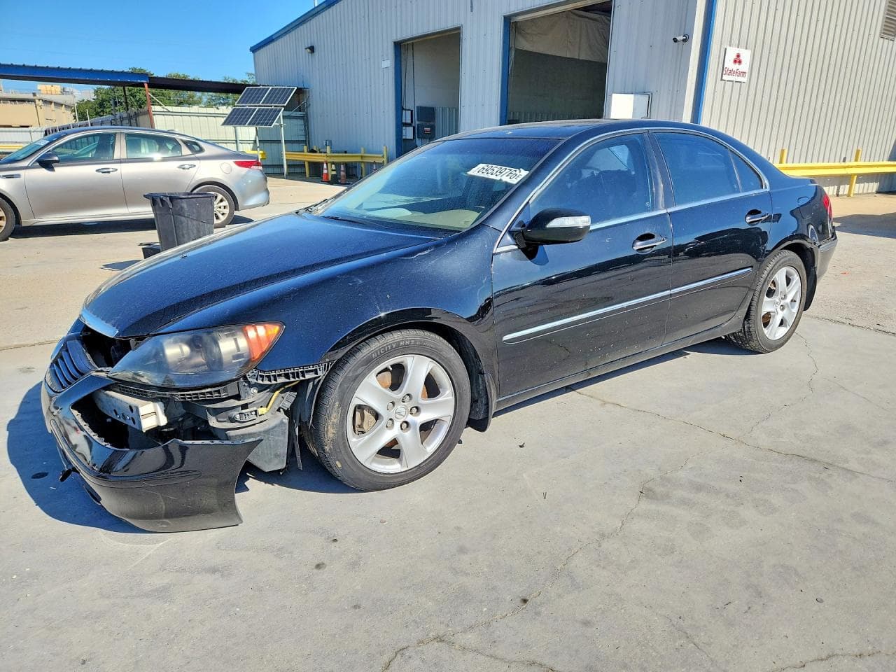 2005 Acura RL z USA
