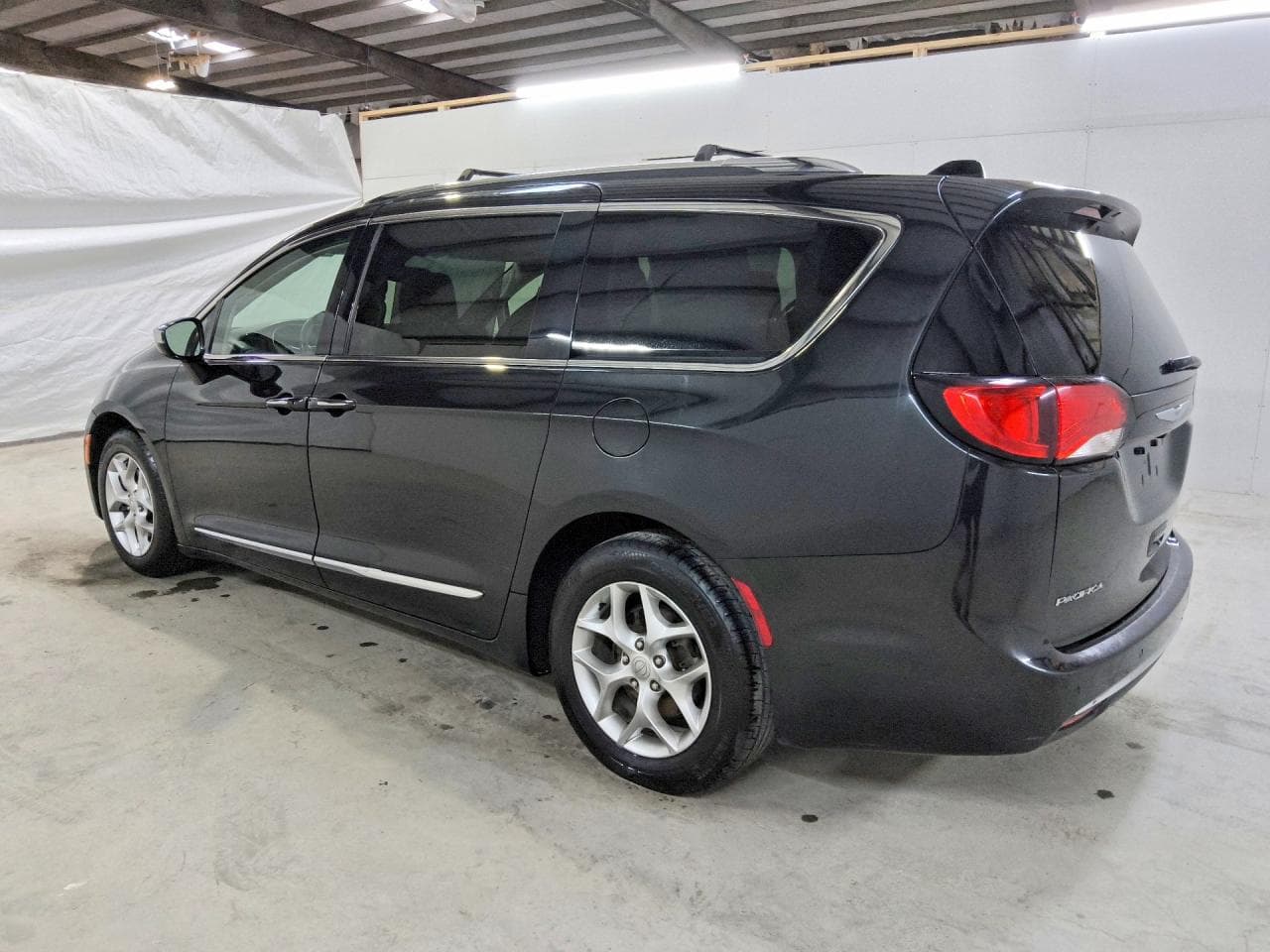 2020 Chrysler Pacifica Limited - foto 2