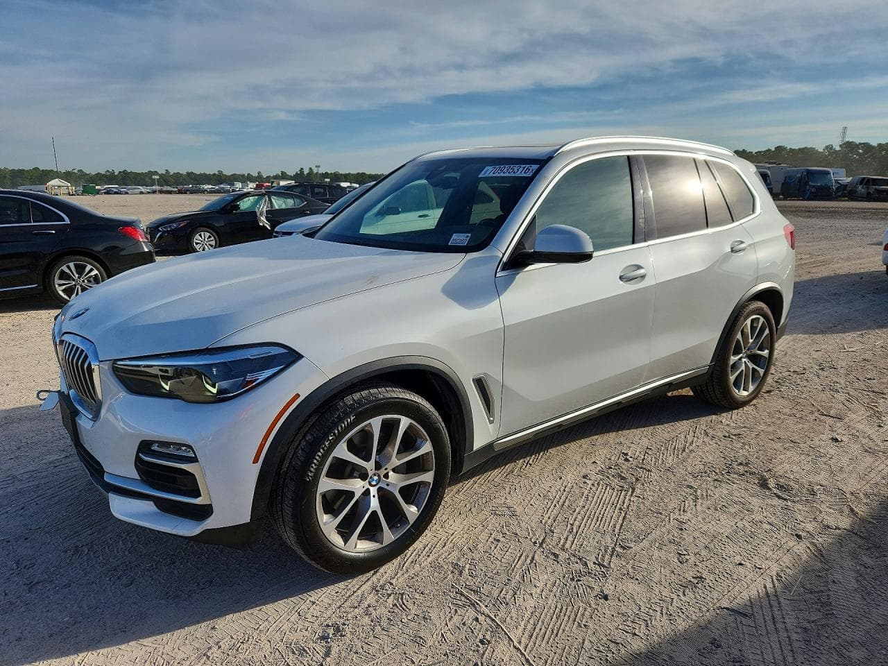 BMW X5 2020 z USA