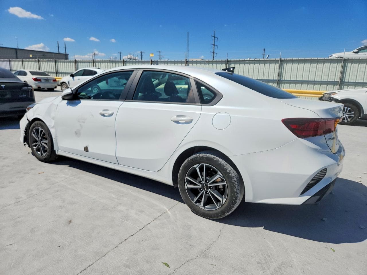 2024 Kia Forte Lxs - foto 2