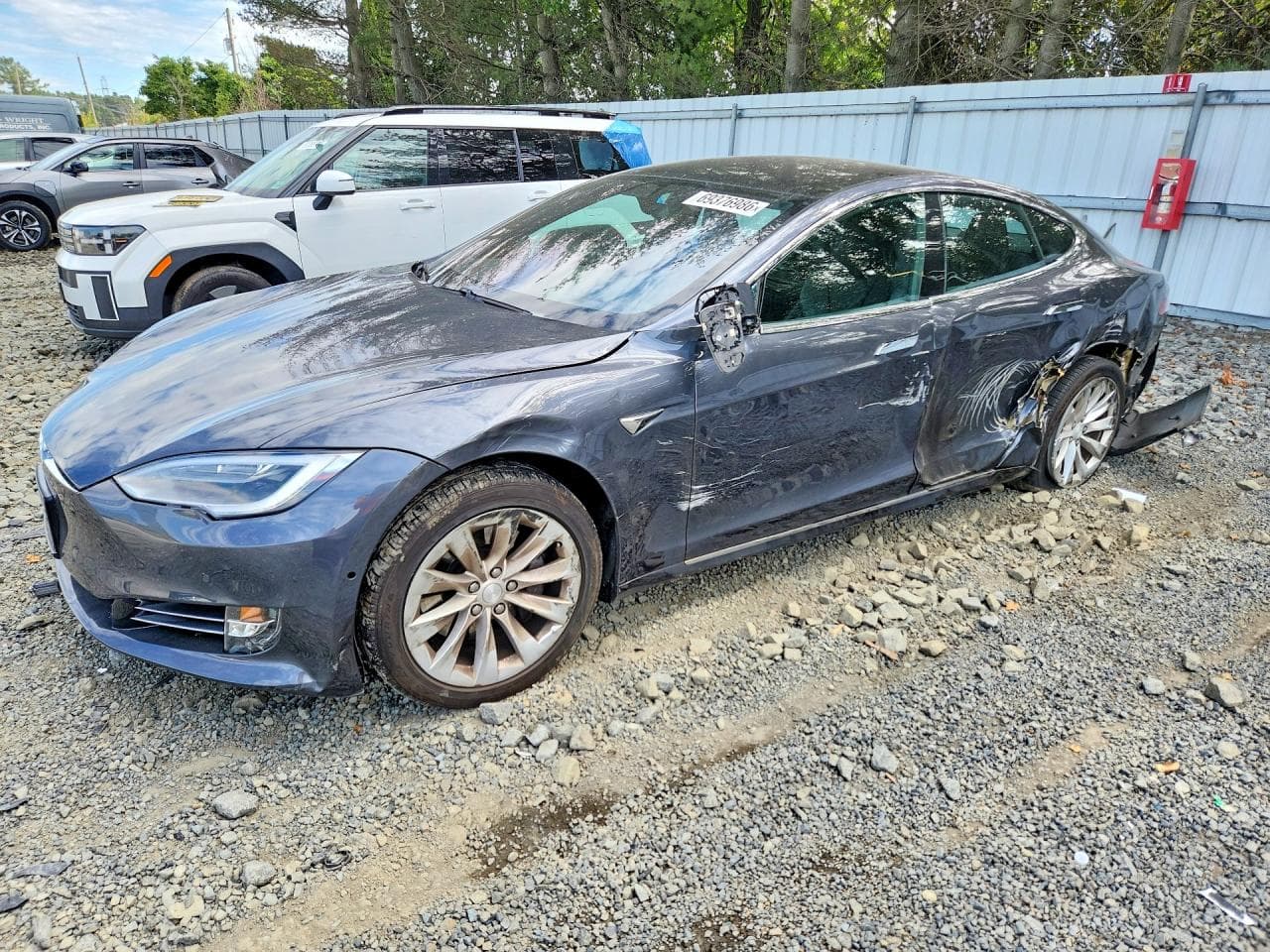 Tesla Model S 2018 z USA