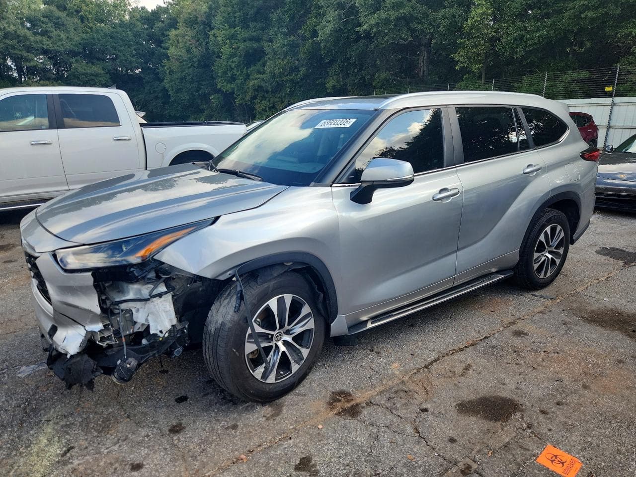 2023 Toyota Highlander Hybrid Xle