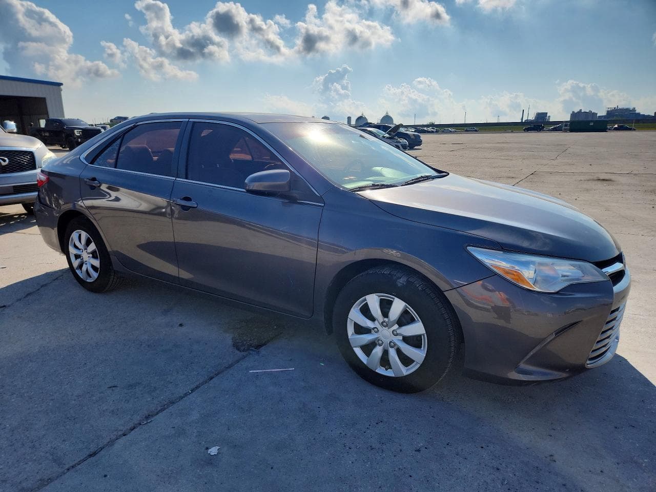 2016 Toyota Camry Le - foto 4