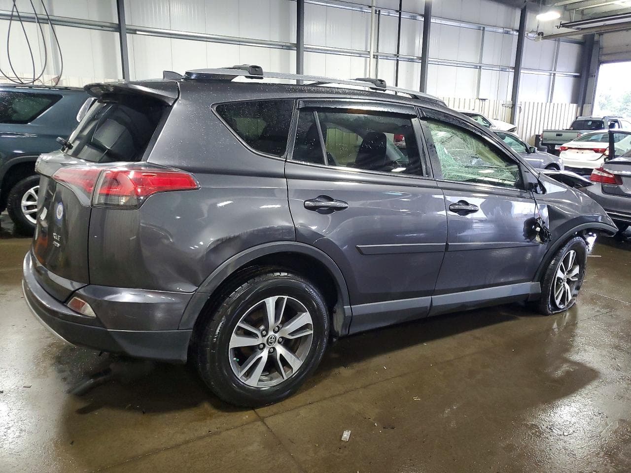 2017 Toyota Rav4 Xle - foto 3