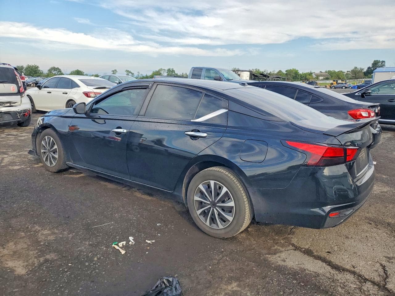 2020 Nissan Altima S - foto 2