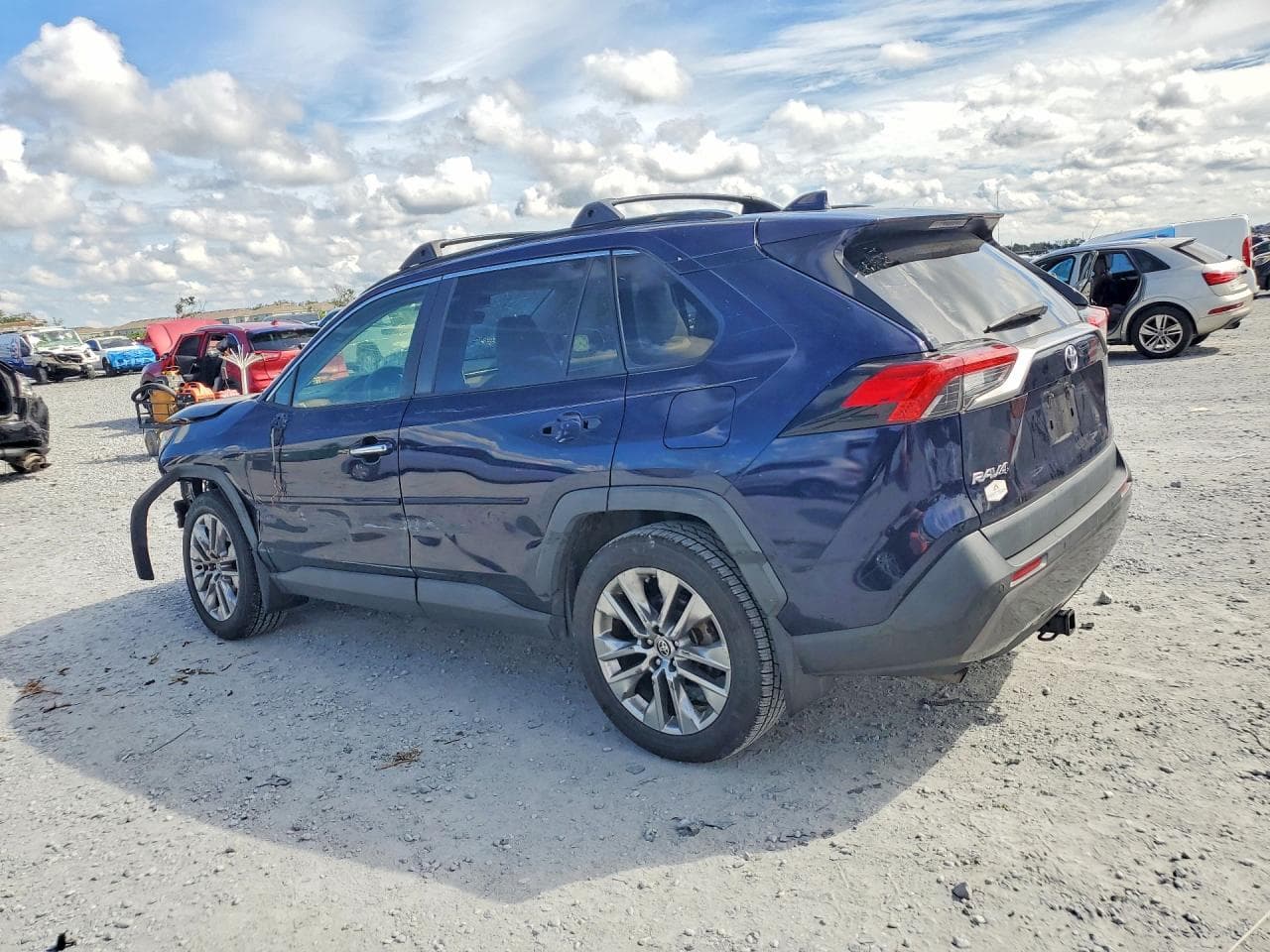 2020 Toyota Rav4 Limited - foto 2