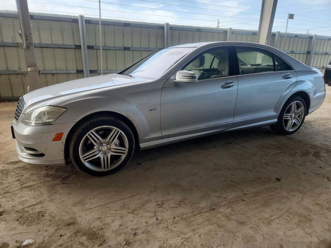 Mercedes-Benz S-klasse 2012 z USA