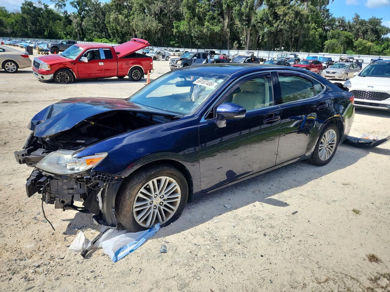 Lexus ES 2015 z USA