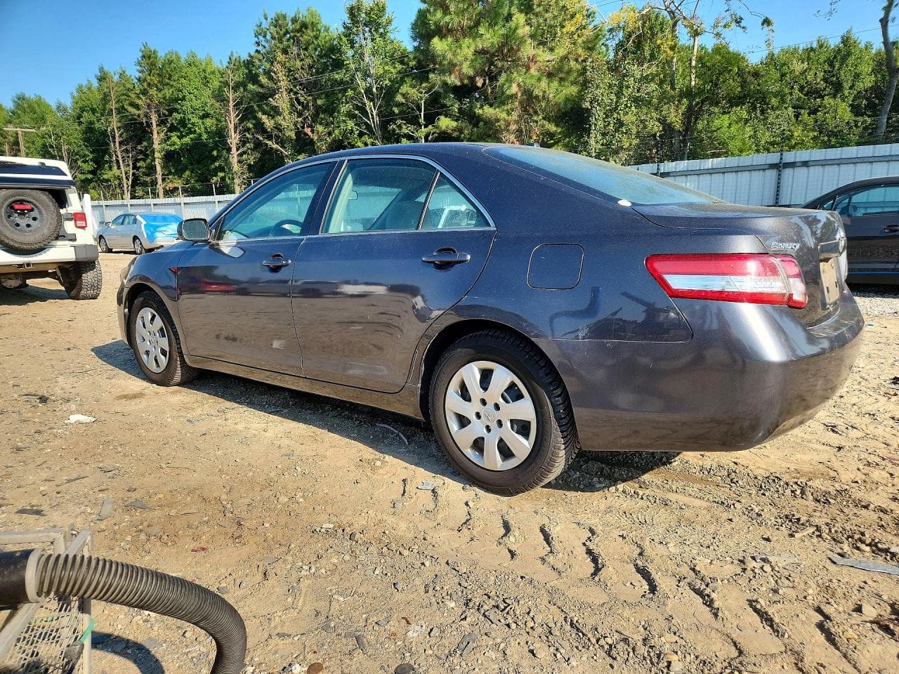 2010 Toyota Camry Le - foto 2