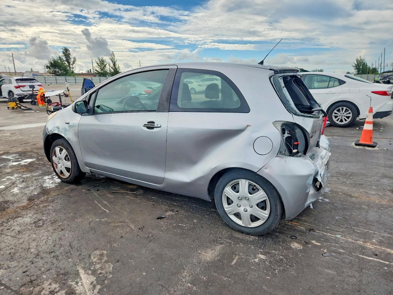 2007 Toyota Yaris - foto 2