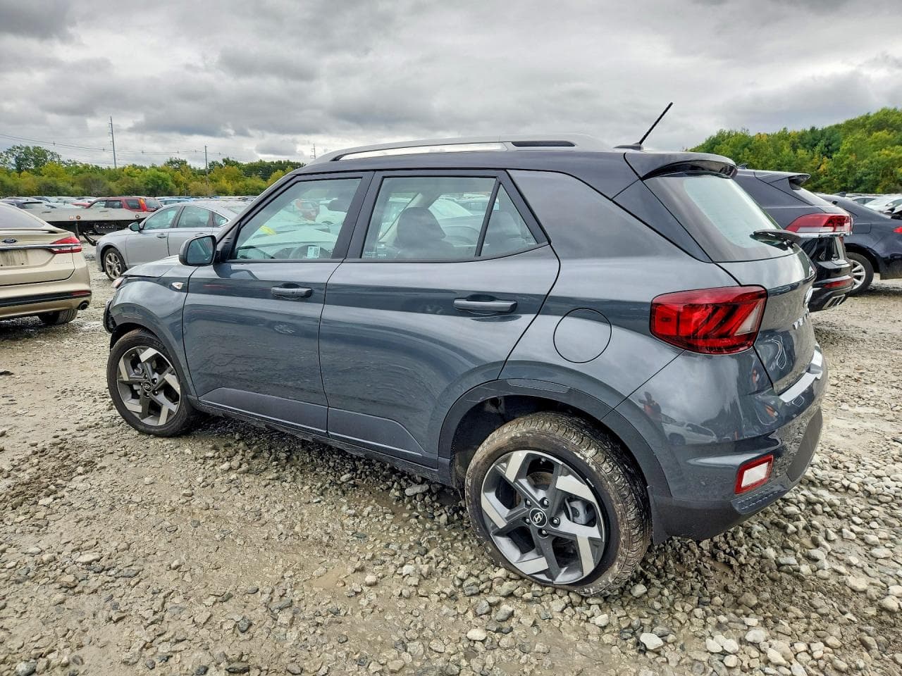 2025 Hyundai Venue Sel - foto 2