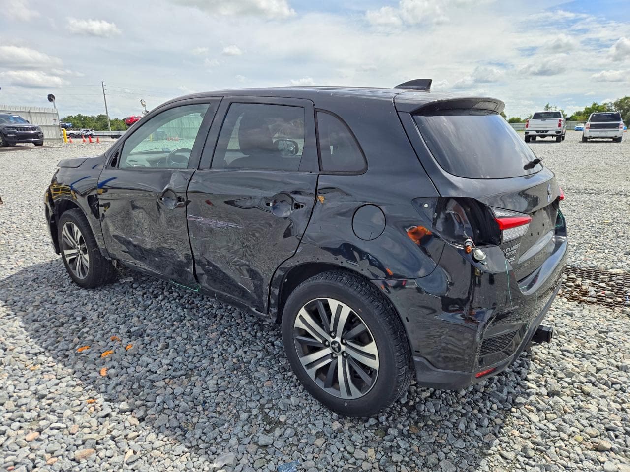 2020 Mitsubishi Outlander Sport Se - foto 2