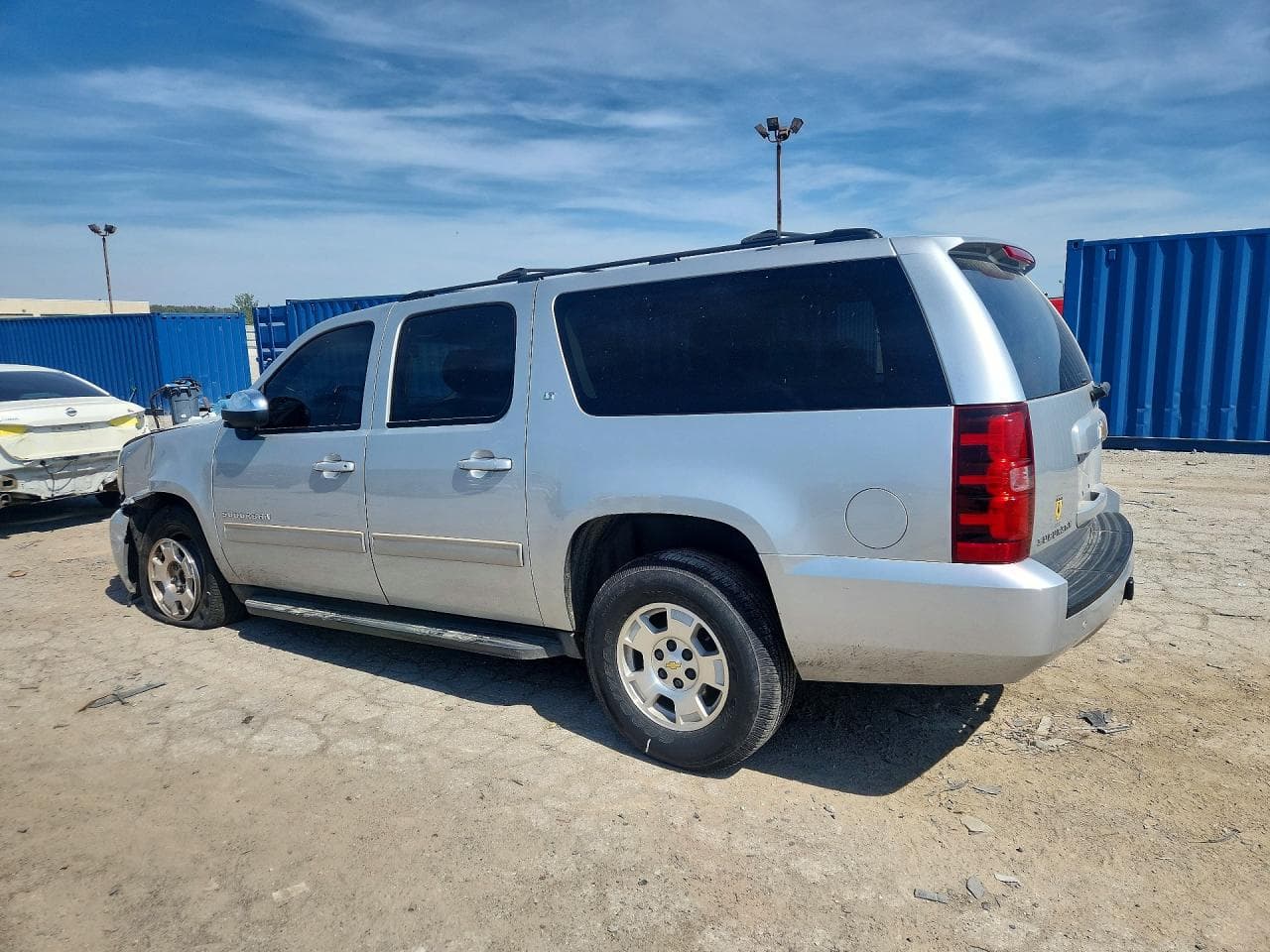 2014 Chevrolet Suburban C1500 Lt - foto 2