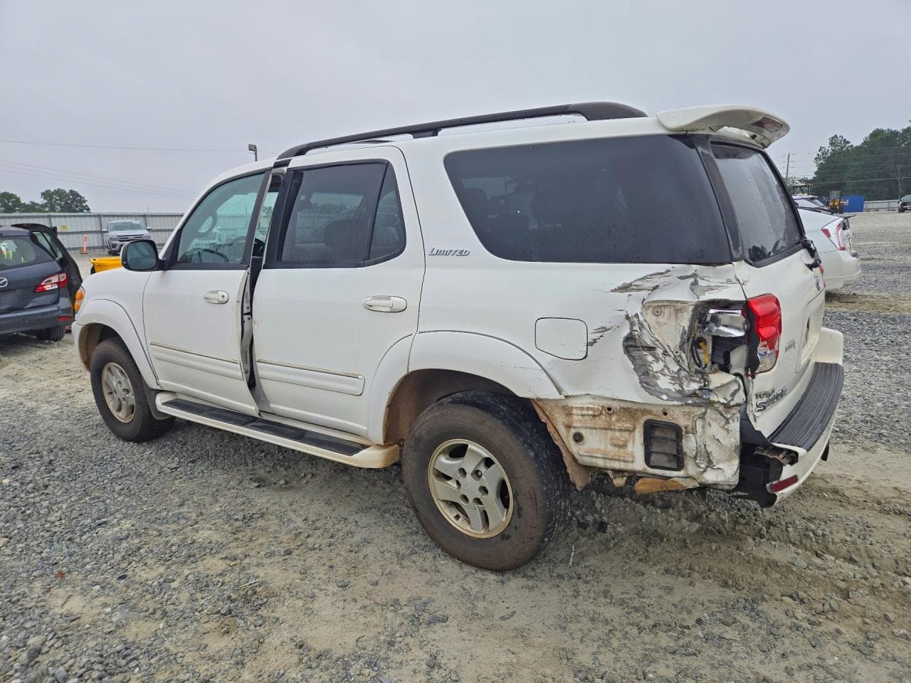 2002 Toyota Sequoia Limited - foto 2