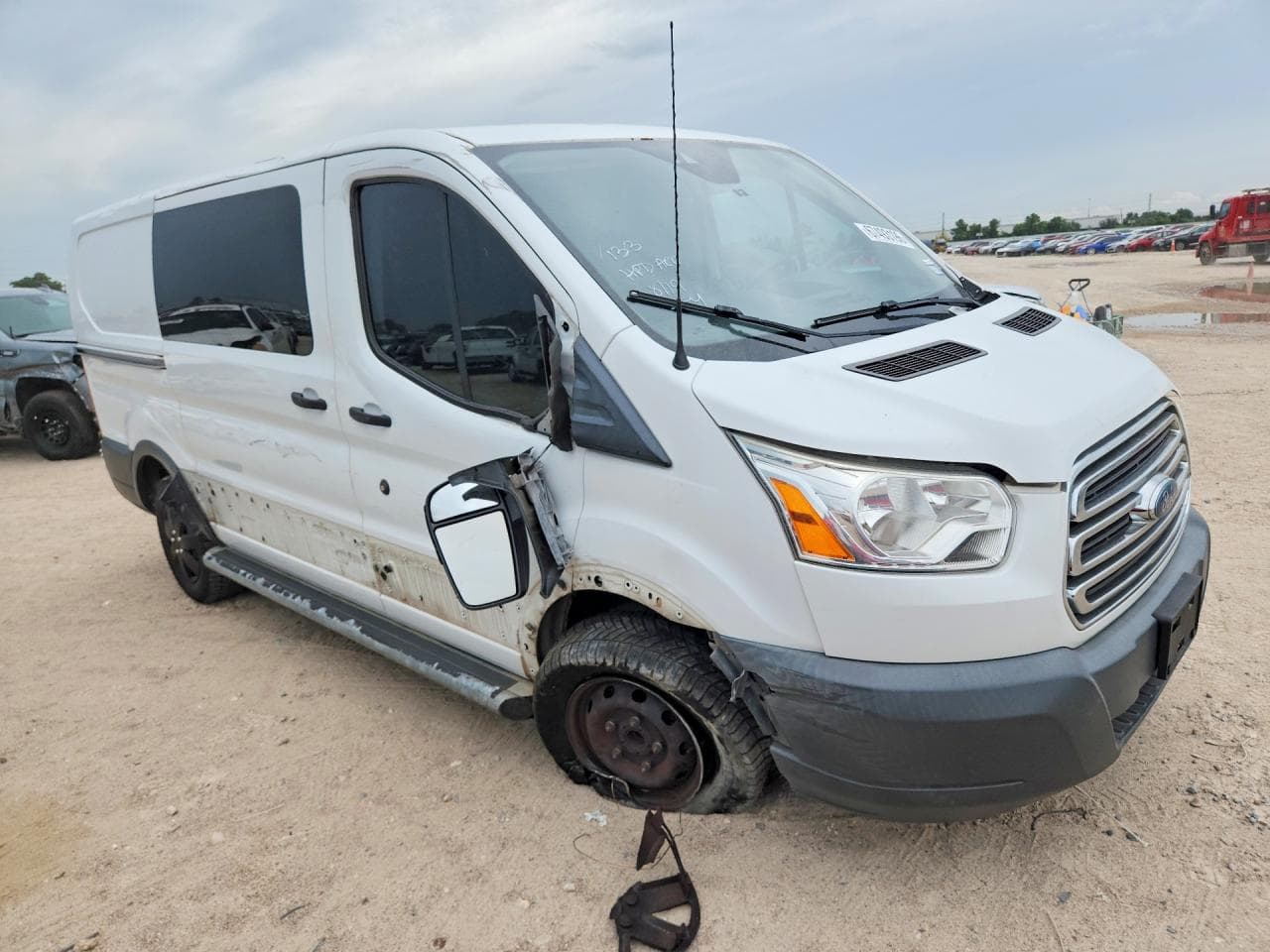2018 Ford Transit T-250 - foto 4