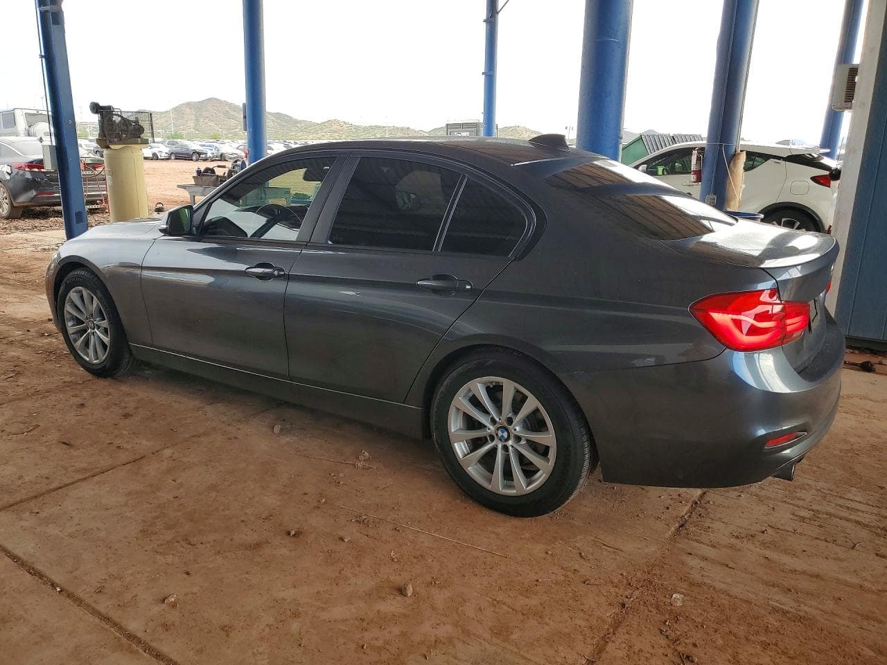2018 BMW 320 I - foto 2