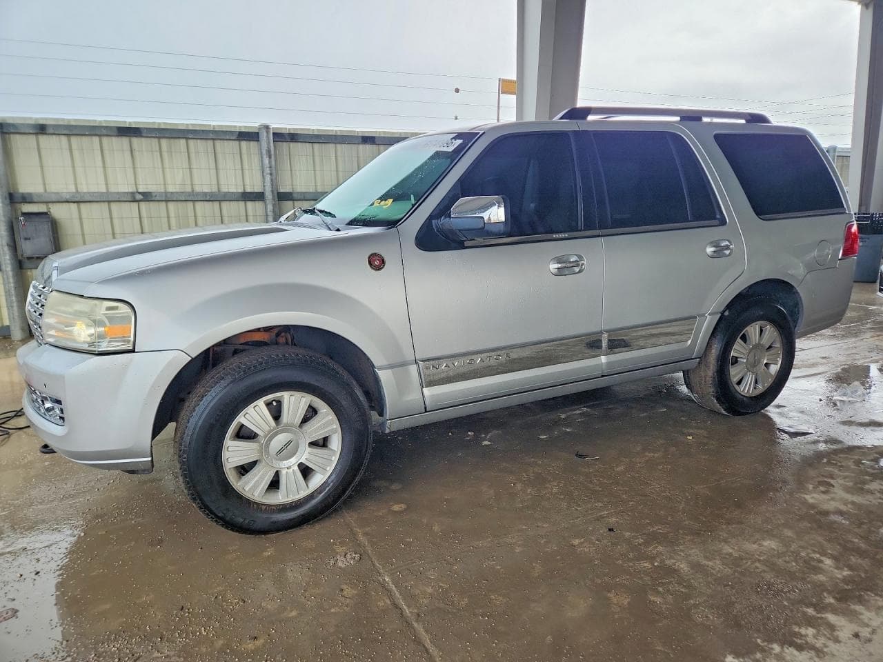 Lincoln Navigator 2013 z USA
