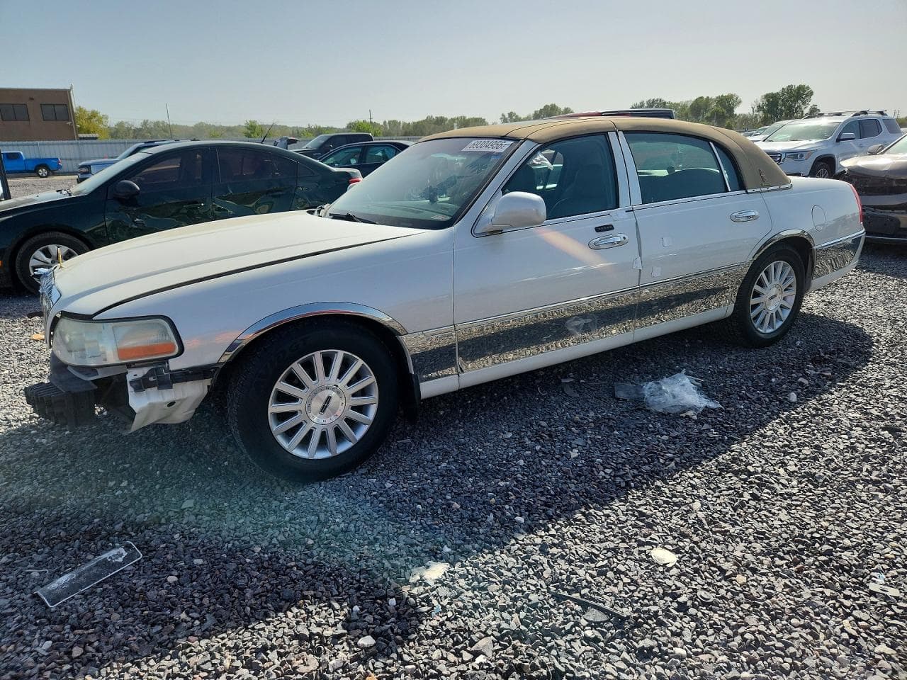 2004 Lincoln Town Car Ultimate