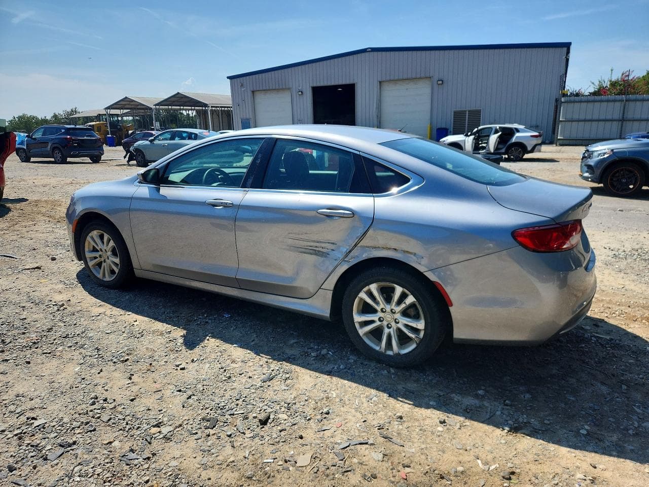 2016 Chrysler 200 Limited - foto 2