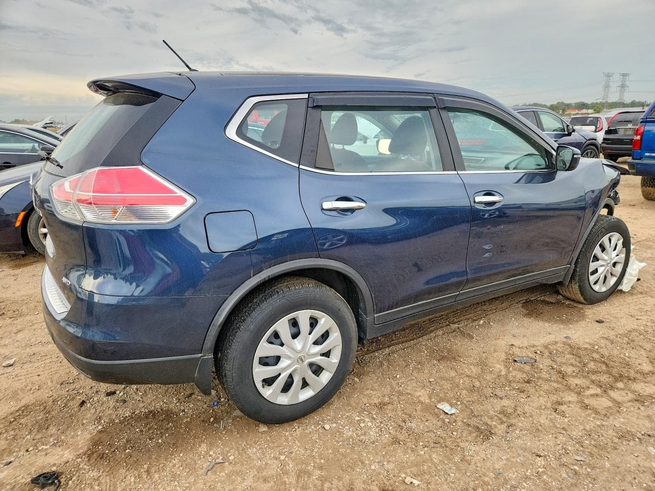 2015 Nissan Rogue S - foto 3