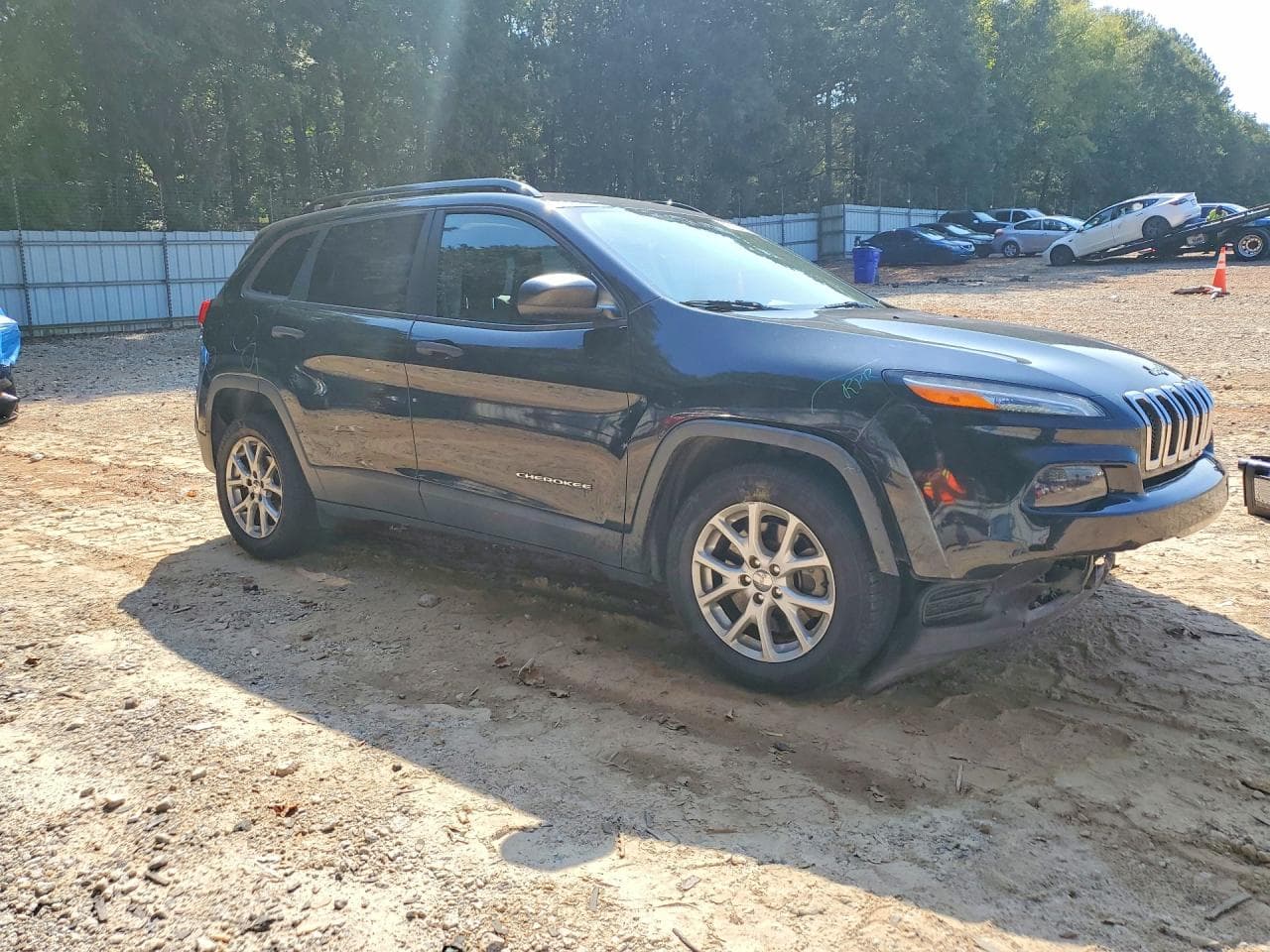 2016 Jeep Cherokee Sport - foto 4