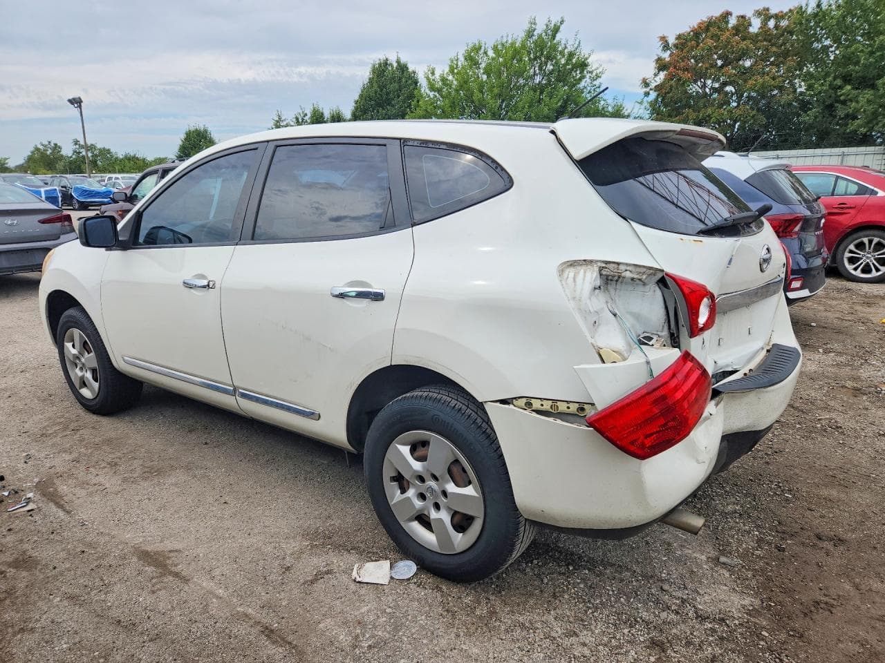 2013 Nissan Rogue S - foto 2