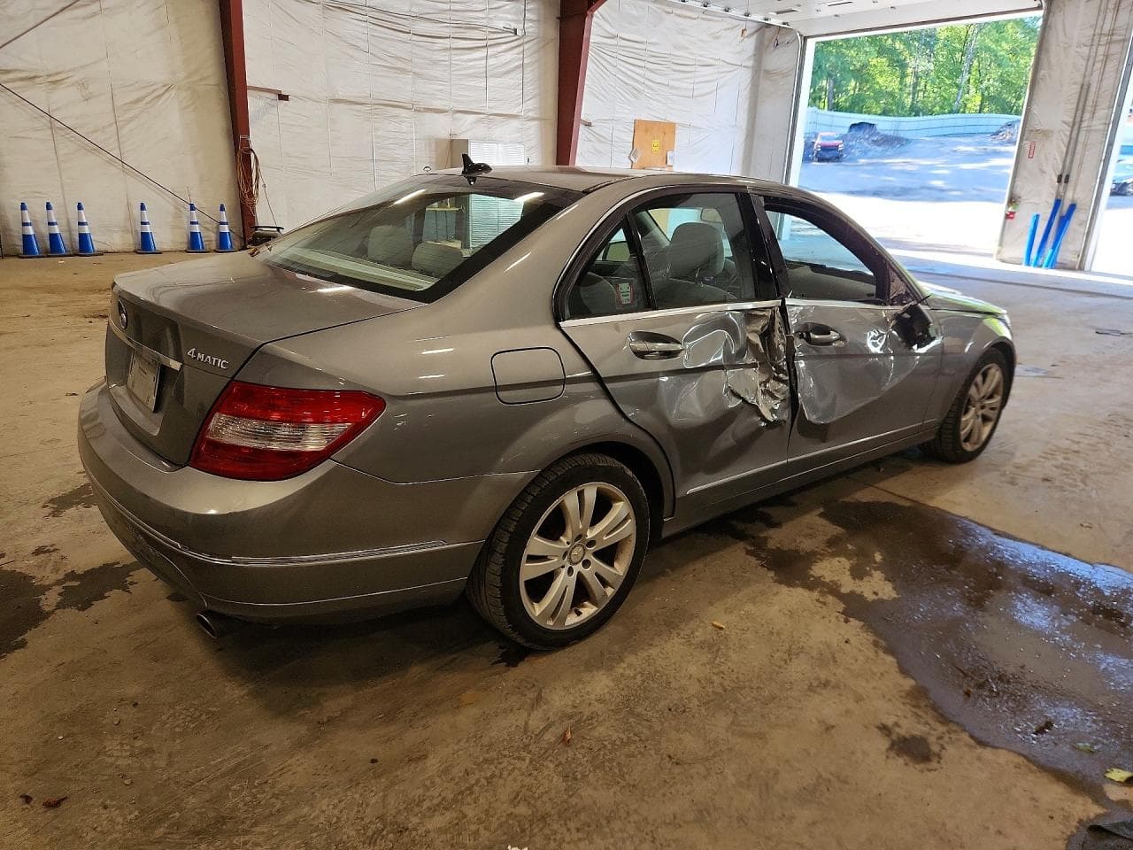 2010 Mercedes-Benz C 300 4Matic - foto 3